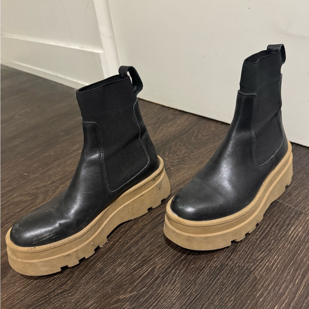 Steve Madden Sylar Platform Lug Chelsea Boots